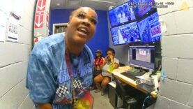 Walmart-Shoplifters-Self-Checkout-Scheme-Fails-Miserably