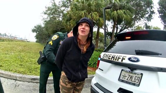 Walmart-Shoplifters-Day-Gets-10x-Worse-After-Cops-Find-THIS